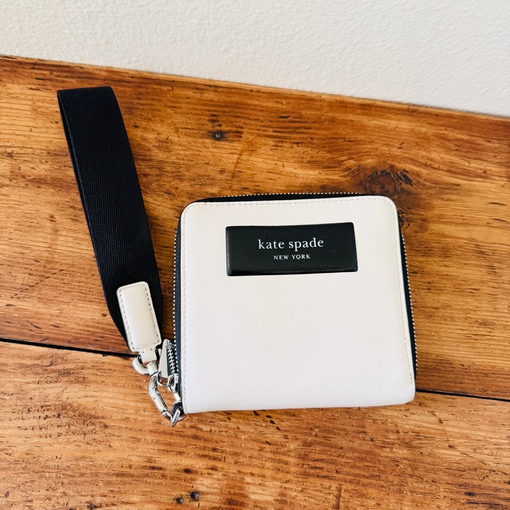 Kate Spade New York Label Small Compact Webbed Wristlet White and Black